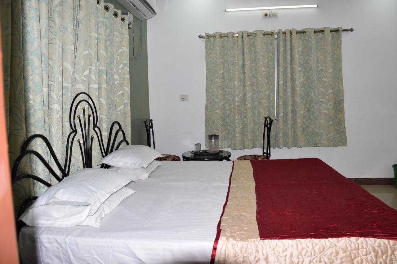Hotel Deep Valley Mount Abu Bagian luar foto
