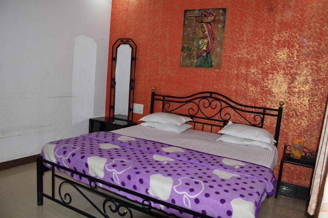 Hotel Deep Valley Mount Abu Bagian luar foto