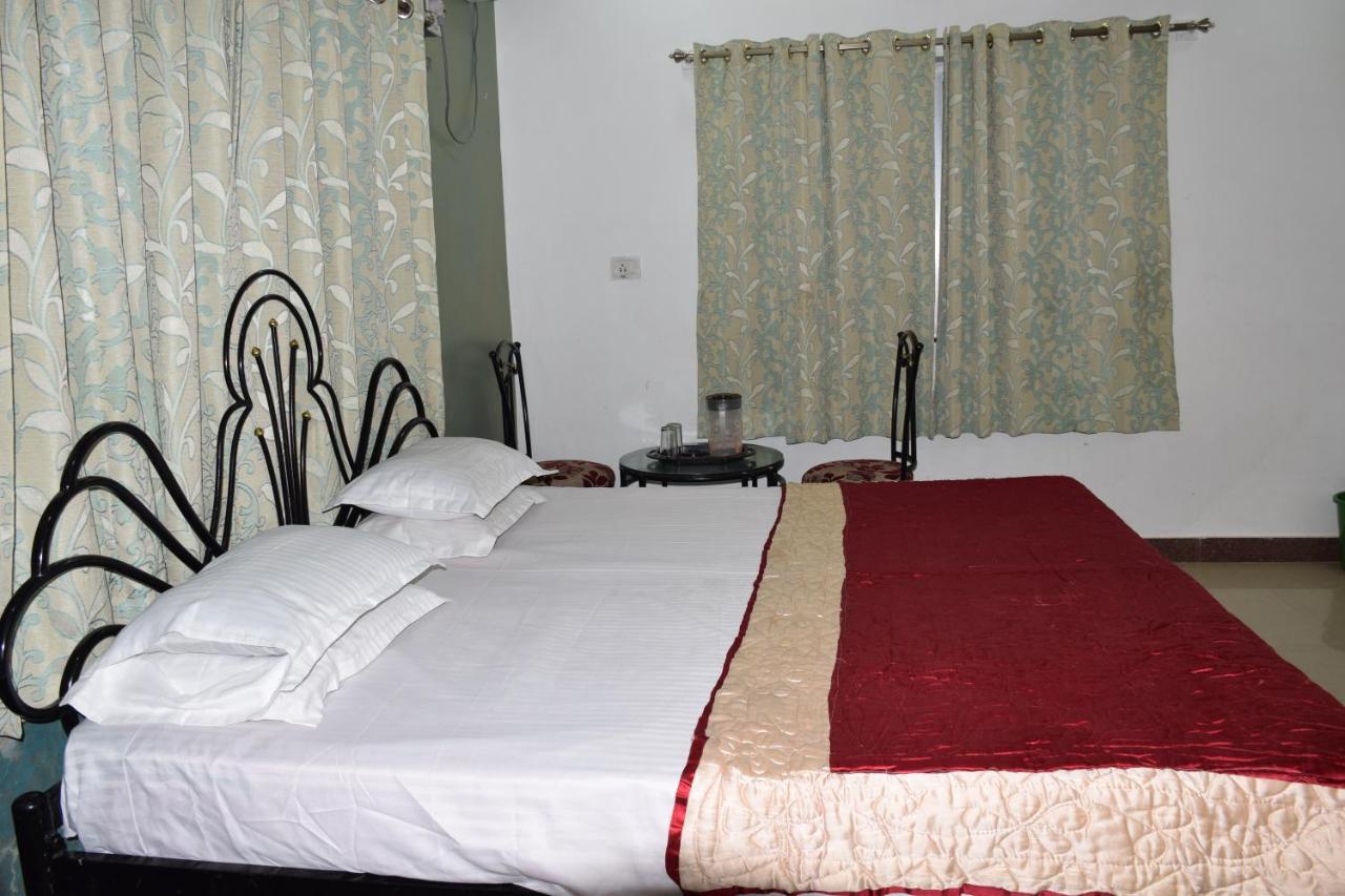 Hotel Deep Valley Mount Abu Bagian luar foto