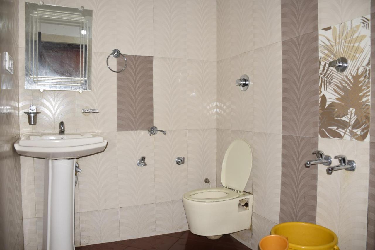 Hotel Deep Valley Mount Abu Bagian luar foto