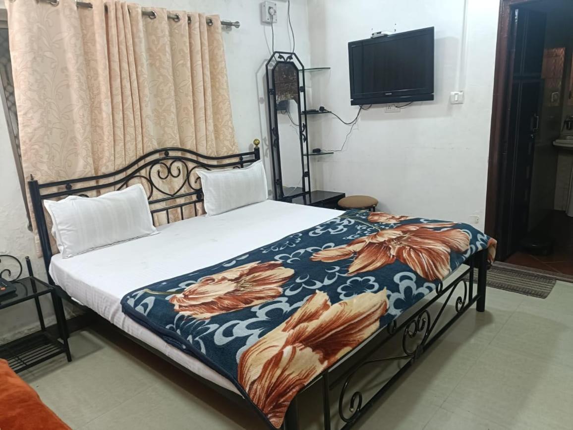 Hotel Deep Valley Mount Abu Bagian luar foto