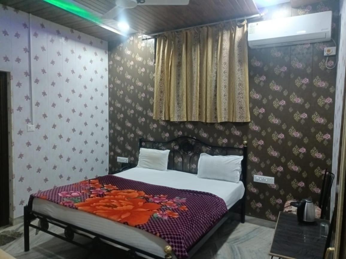 Hotel Deep Valley Mount Abu Bagian luar foto